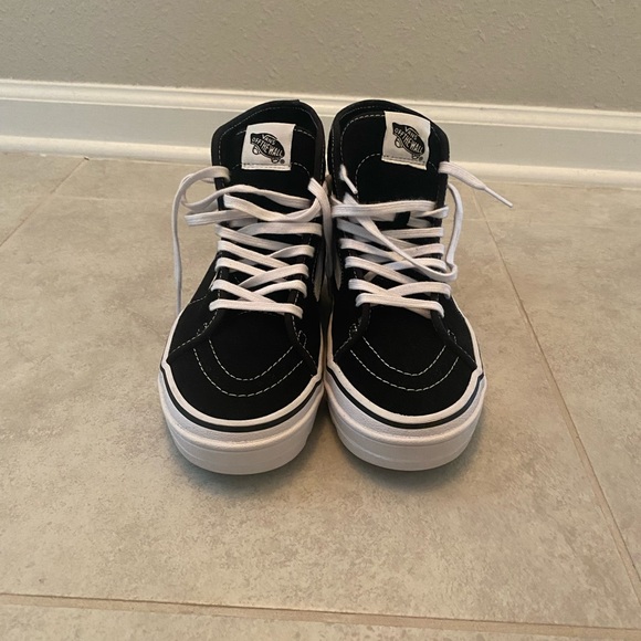 BRAND NEW VANS HIGH TOPS - Picture 4 of 11